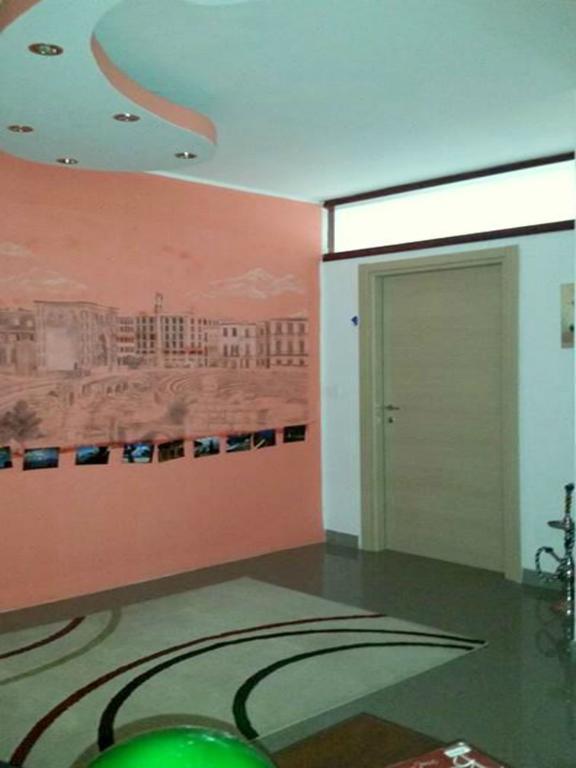 Lo Specchio Del Salento Bed & Breakfast Лече Стая снимка